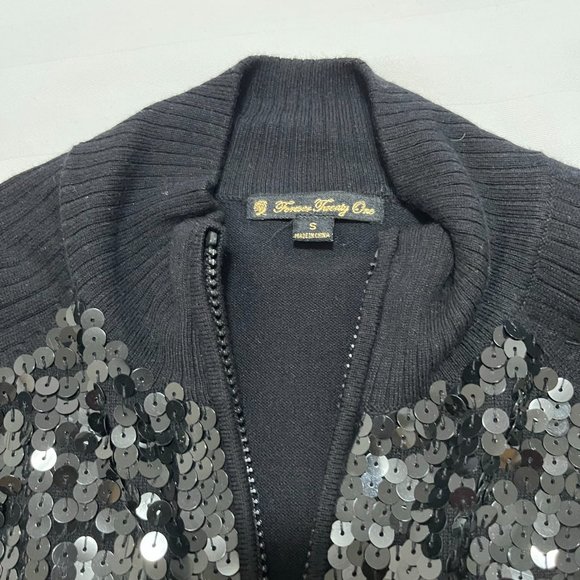 Forever 21 Women's Black Full Zipper Sequin Sweater Size Small - Picture 7 of 7